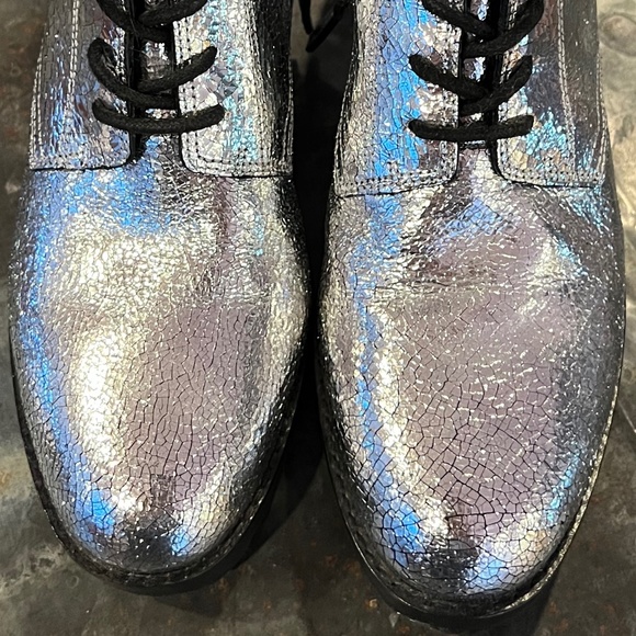 NWT - Michael Kors Collection Gita Boot - Silver Metallic - PERFECT Sz 8/38.5 - Picture 4 of 9